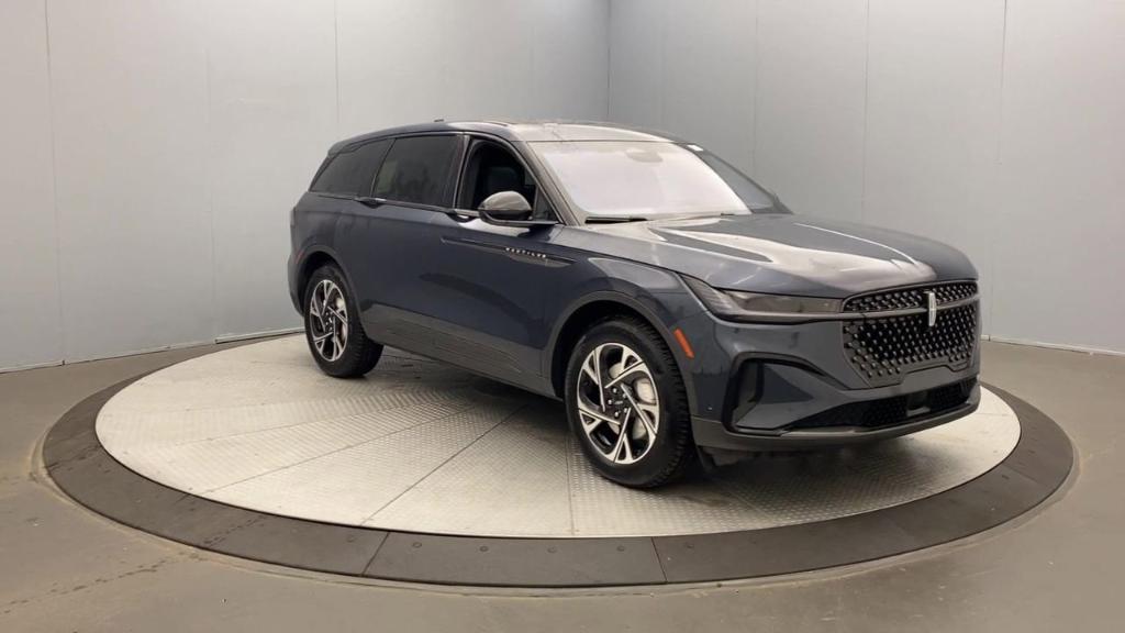 new 2024 Lincoln Nautilus car, priced at $63,035