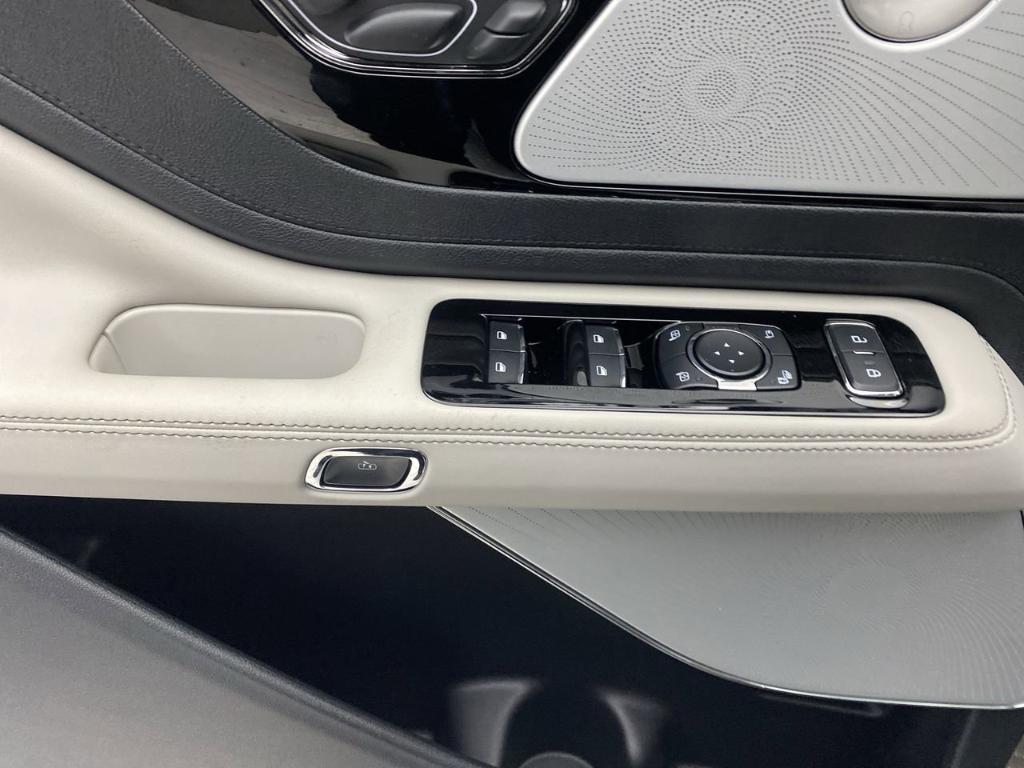 new 2025 Lincoln Aviator car, priced at $80,100
