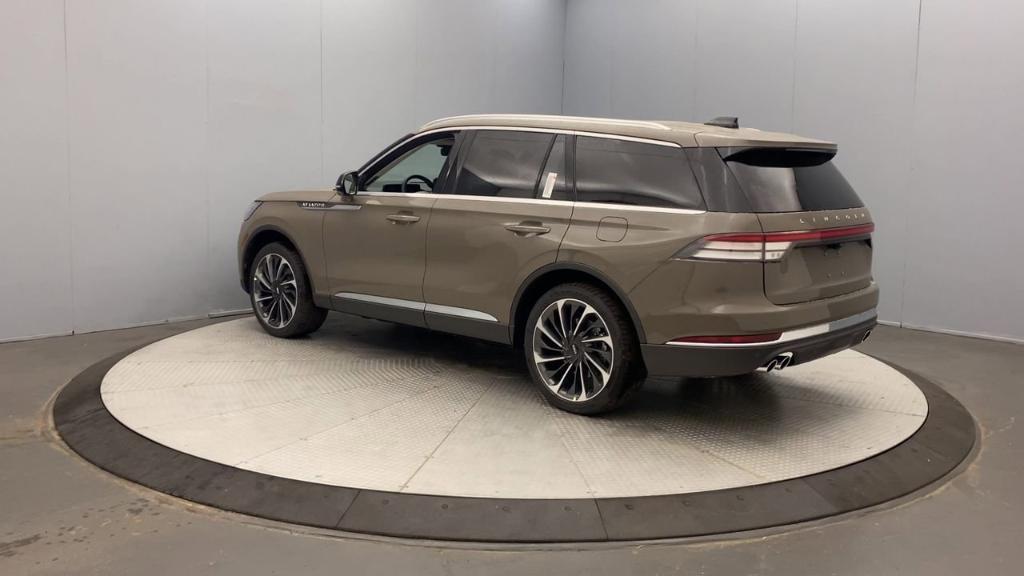 new 2025 Lincoln Aviator car, priced at $80,100
