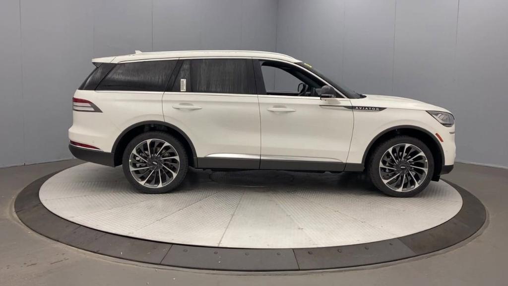 new 2023 Lincoln Aviator car, priced at $72,030
