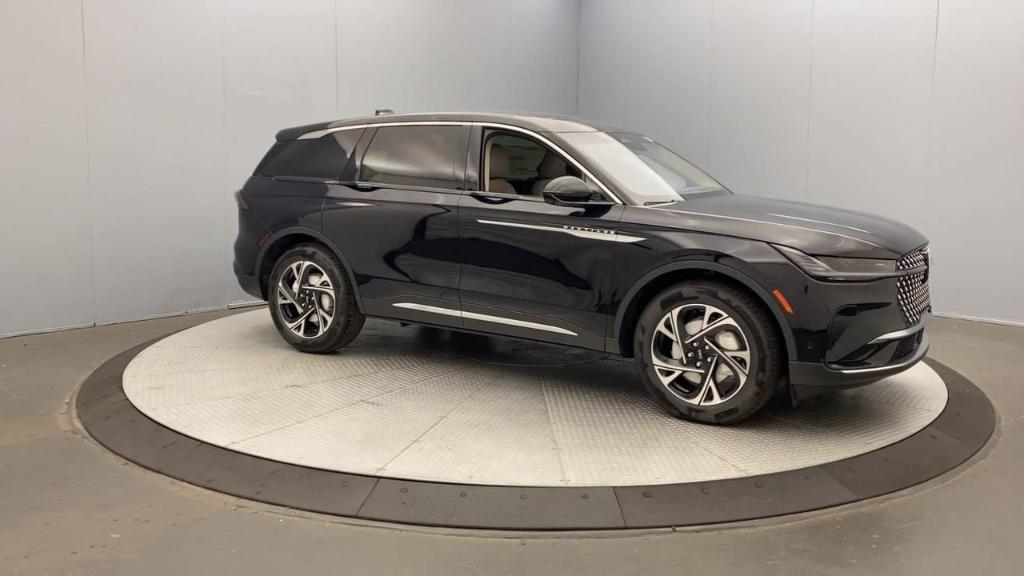 new 2024 Lincoln Nautilus car, priced at $58,785