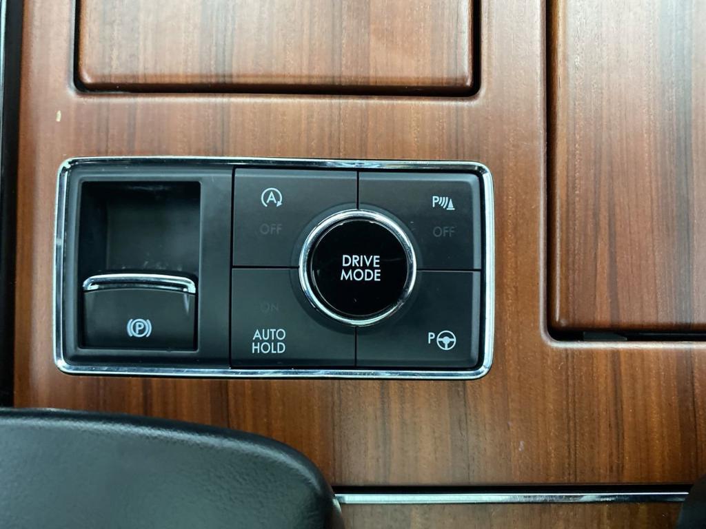 used 2021 Lincoln Navigator car, priced at $48,999