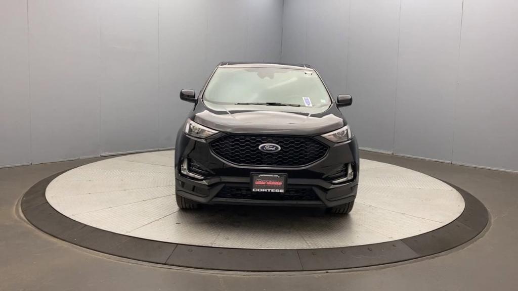 used 2021 Ford Edge car, priced at $29,995