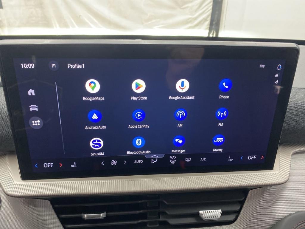 new 2025 Ford Explorer car, priced at $44,540