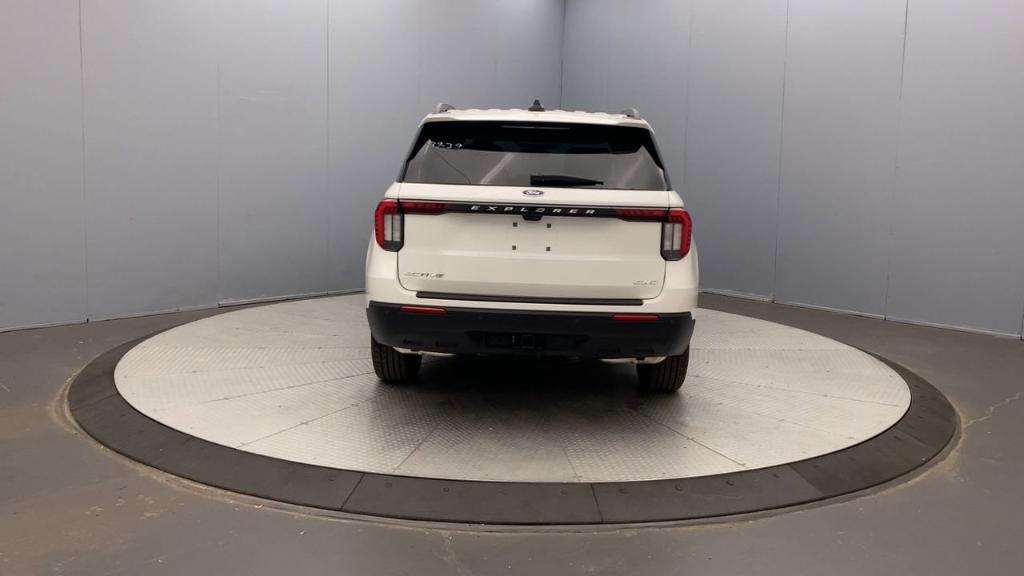 new 2025 Ford Explorer car, priced at $44,540
