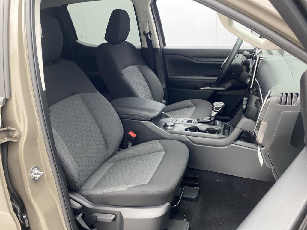 new 2025 Ford Ranger car, priced at $41,585