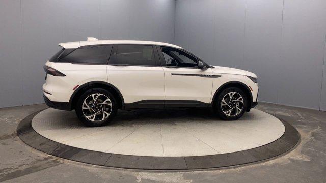 new 2025 Lincoln Nautilus car, priced at $64,270