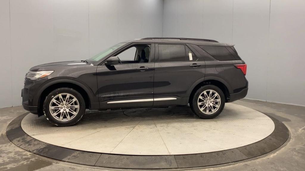 new 2025 Ford Explorer car, priced at $48,405