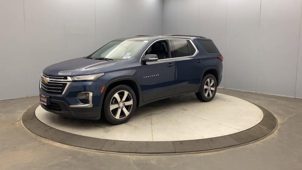 used 2023 Chevrolet Traverse car, priced at $31,999