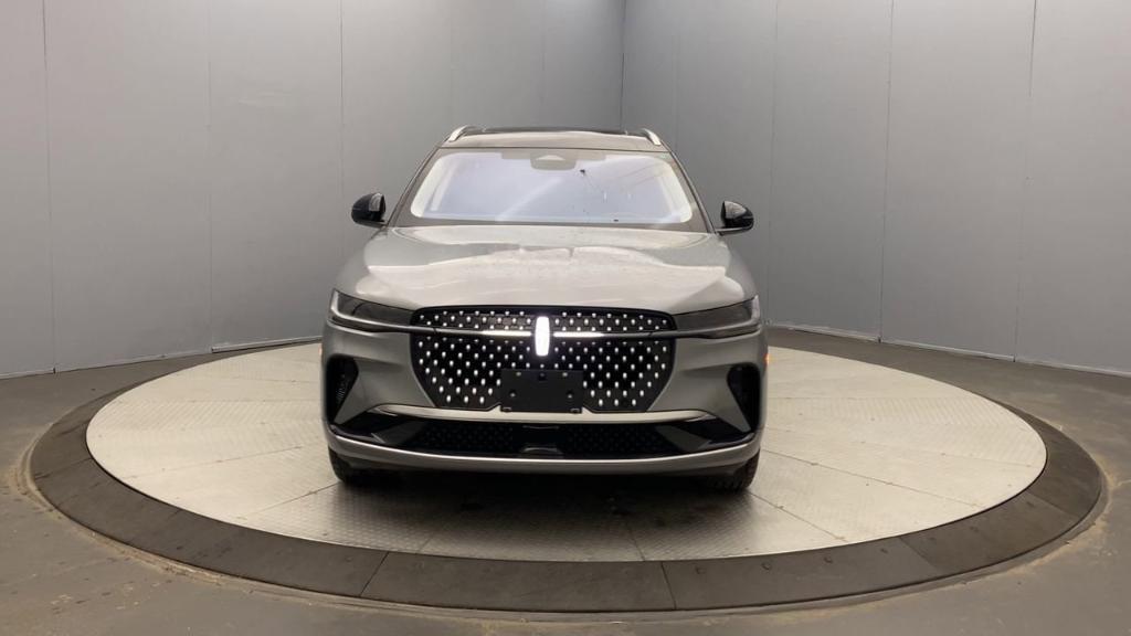 new 2025 Lincoln Nautilus car, priced at $66,205