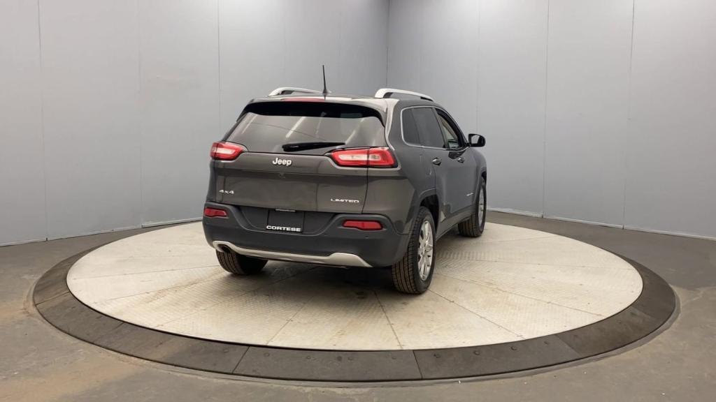used 2018 Jeep Cherokee car, priced at $18,495