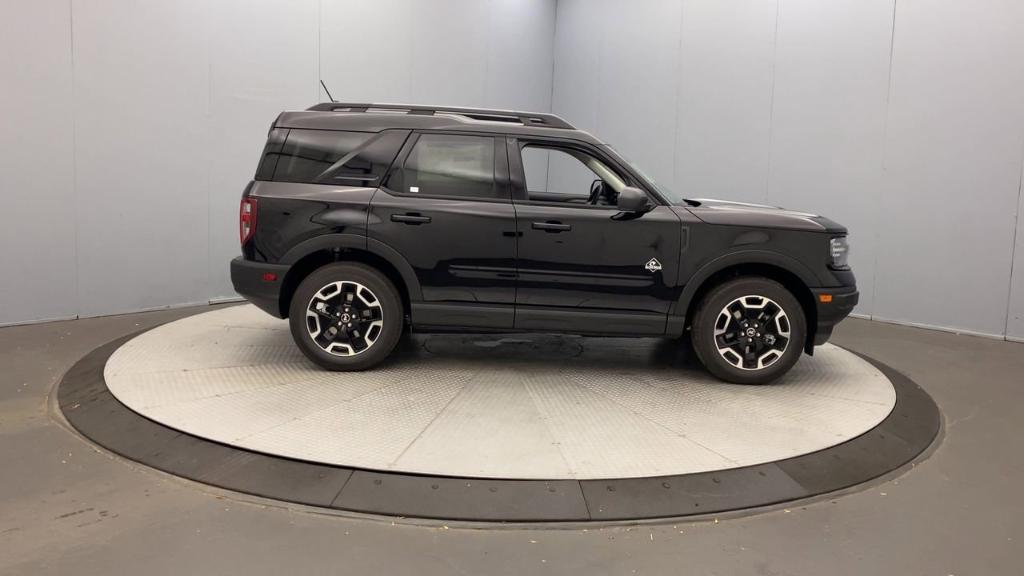 new 2024 Ford Bronco Sport car, priced at $37,009