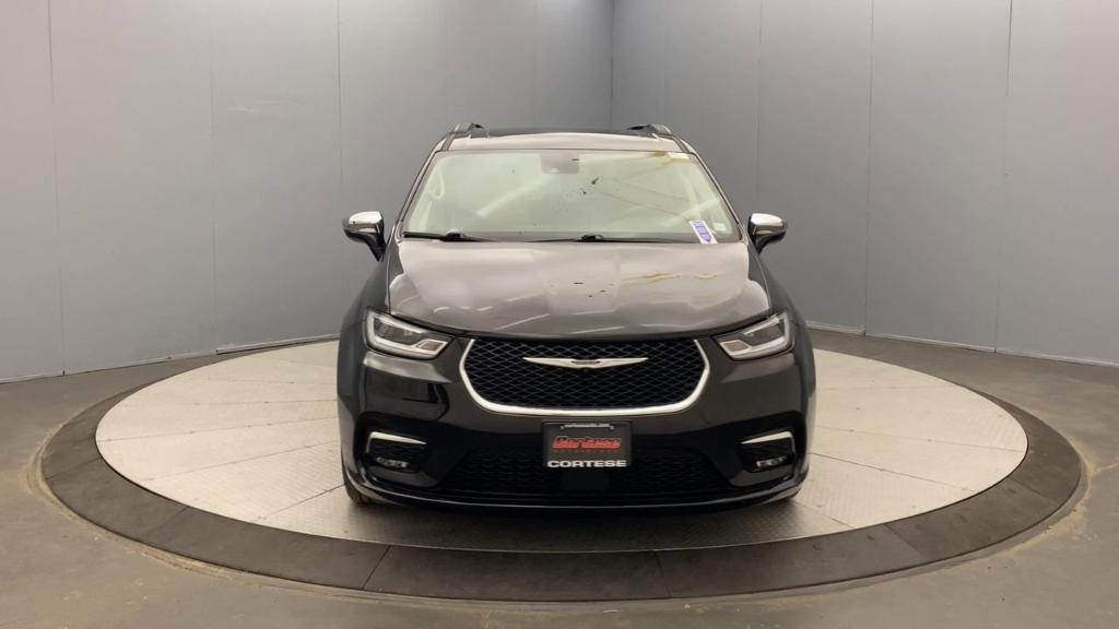 used 2023 Chrysler Pacifica car, priced at $30,995