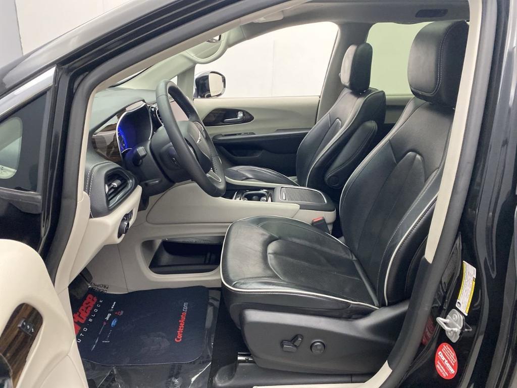 used 2023 Chrysler Pacifica car, priced at $29,995