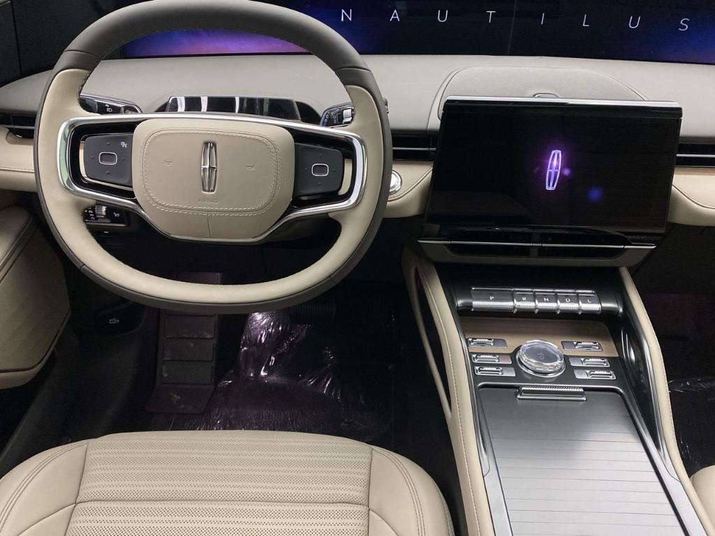 new 2025 Lincoln Nautilus car, priced at $63,355