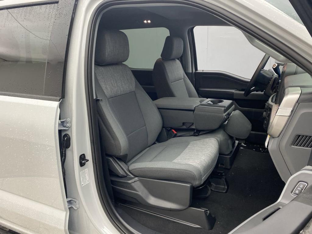 new 2025 Ford F-250 car, priced at $69,920