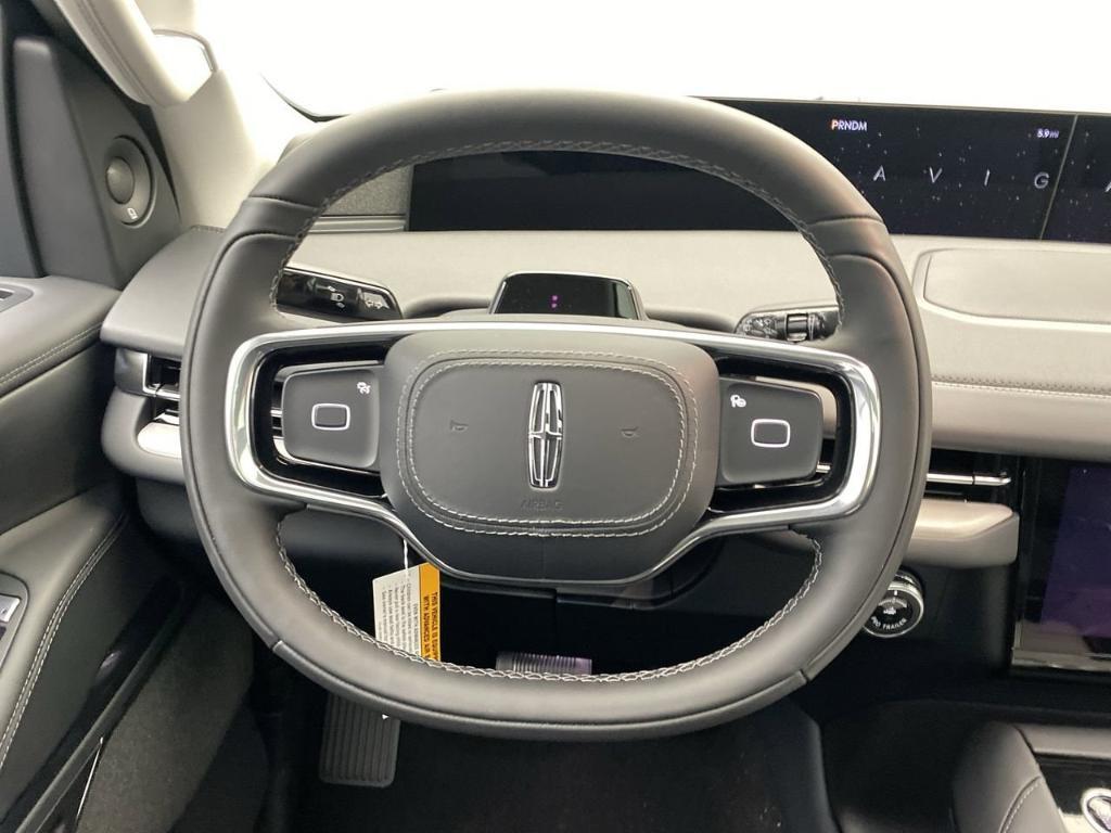 new 2025 Lincoln Navigator L car, priced at $106,115