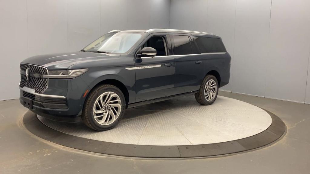 new 2025 Lincoln Navigator L car, priced at $106,115