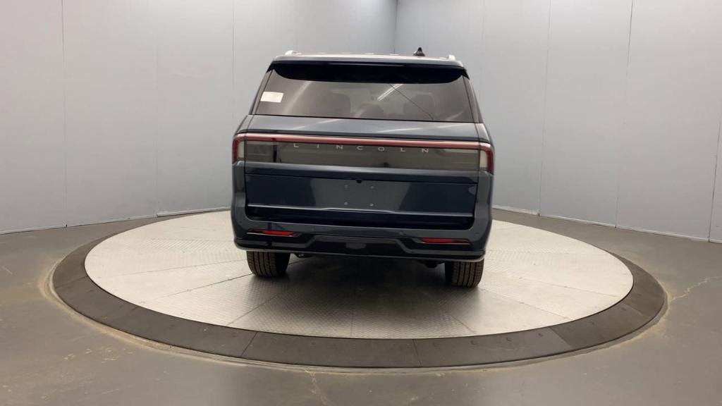 new 2025 Lincoln Navigator L car, priced at $106,115