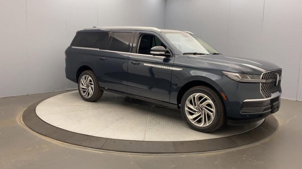 new 2025 Lincoln Navigator L car, priced at $106,115