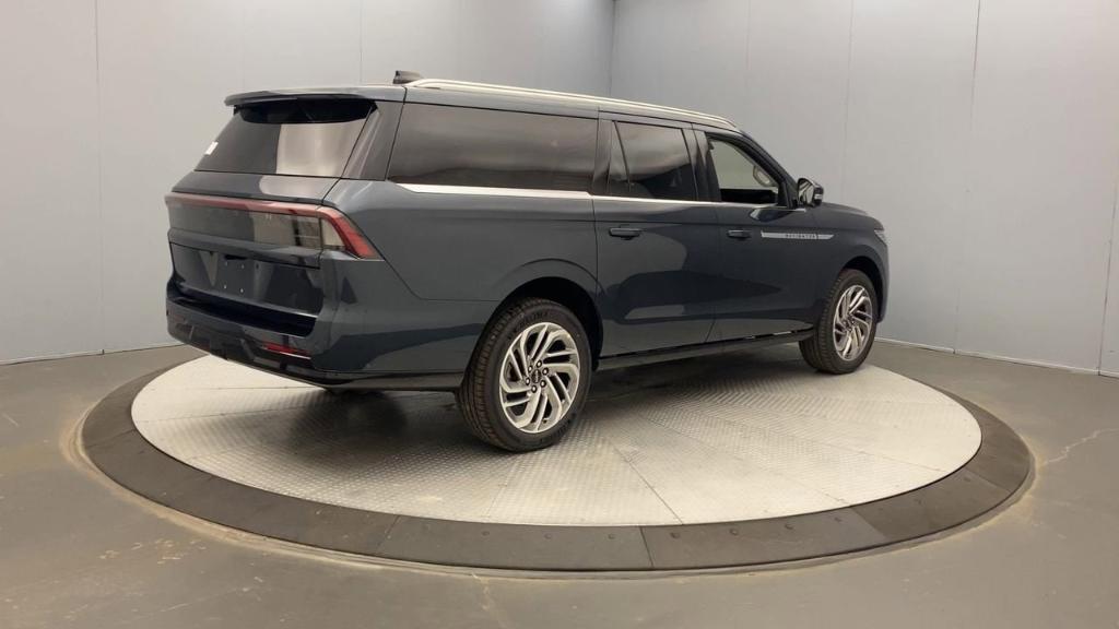 new 2025 Lincoln Navigator L car, priced at $106,115