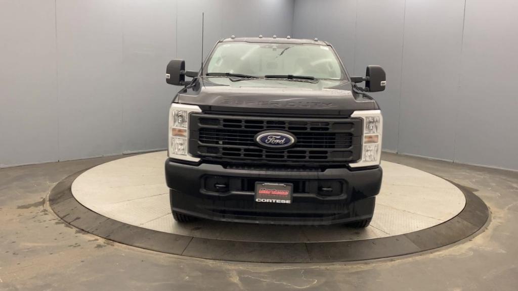 new 2025 Ford F-350 car, priced at $69,000