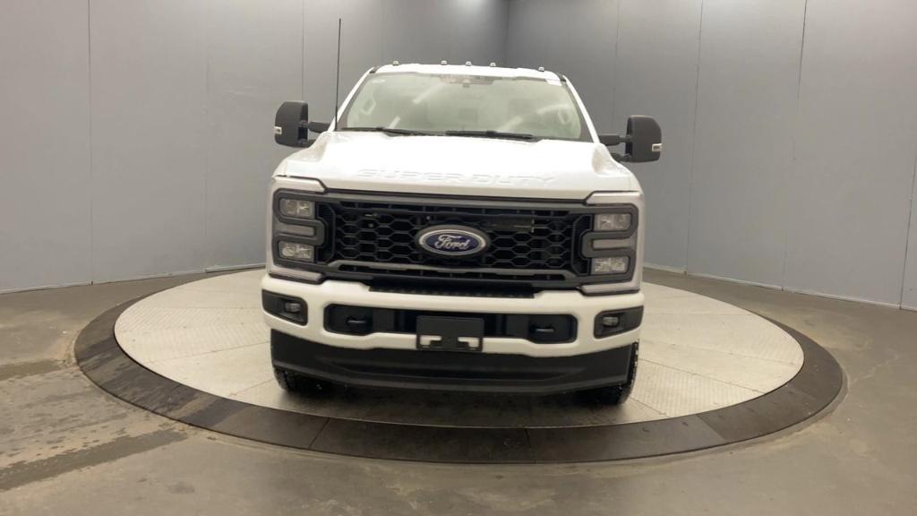 new 2024 Ford F-350 car, priced at $66,095