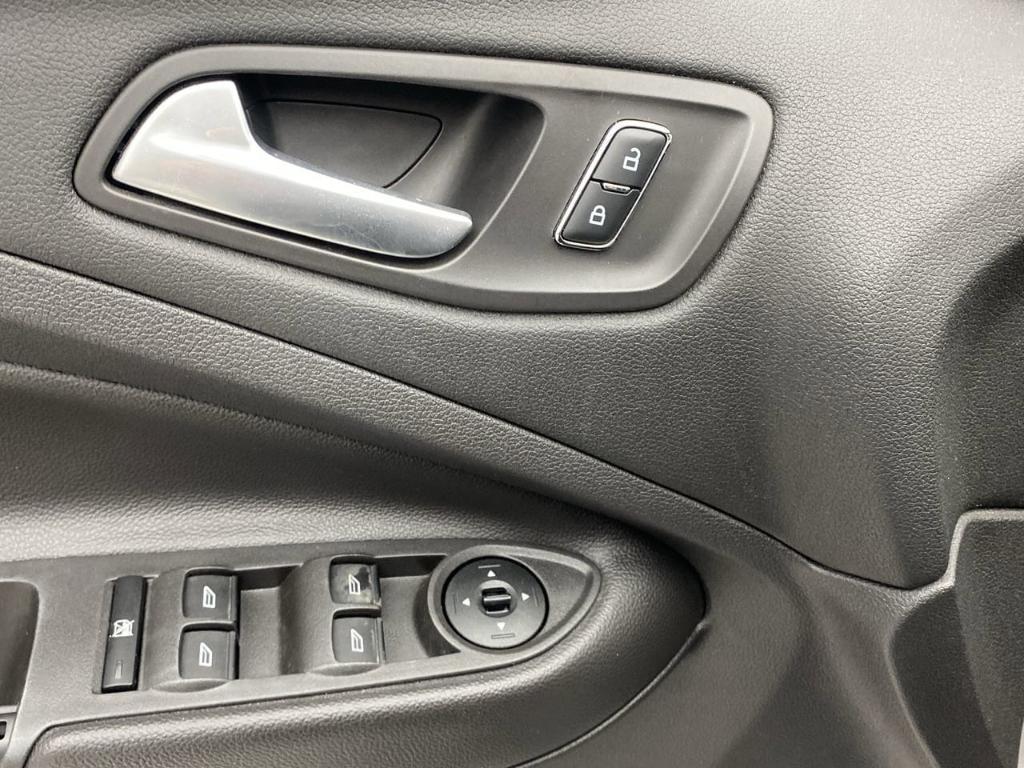used 2013 Ford Escape car, priced at $9,995