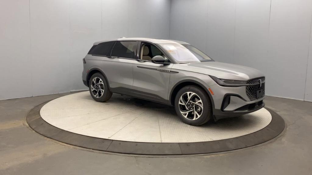new 2025 Lincoln Nautilus car, priced at $62,270