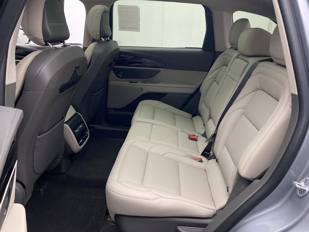 new 2025 Lincoln Nautilus car, priced at $62,270