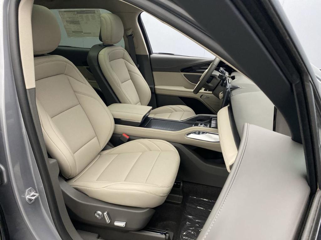 new 2025 Lincoln Nautilus car, priced at $62,270