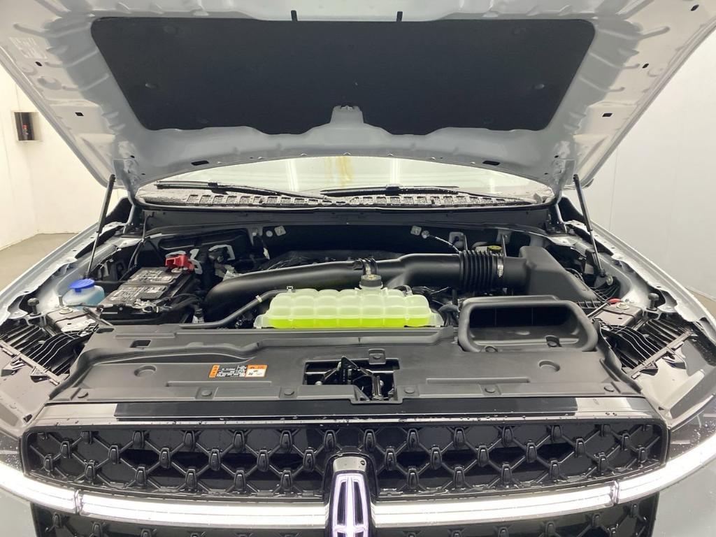 new 2025 Lincoln Navigator L car, priced at $110,075