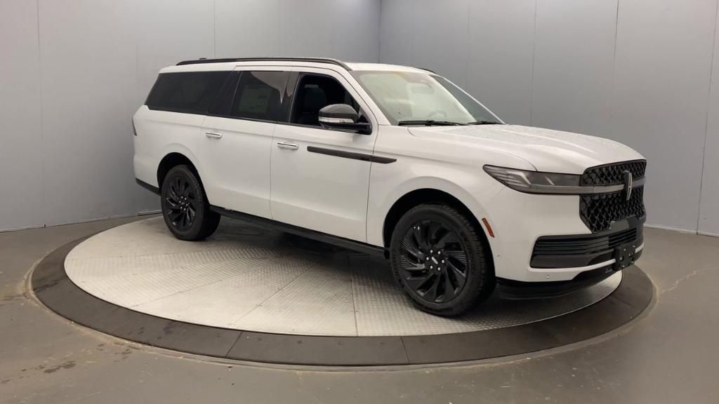 new 2025 Lincoln Navigator L car, priced at $110,075