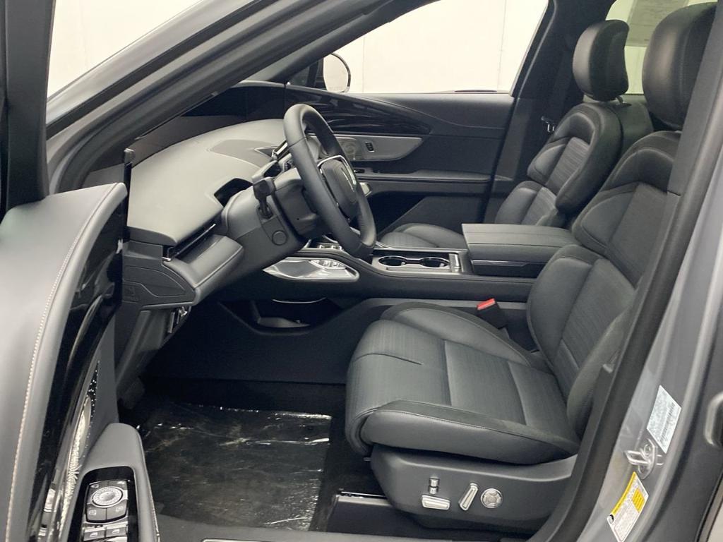 new 2025 Lincoln Nautilus car, priced at $73,480