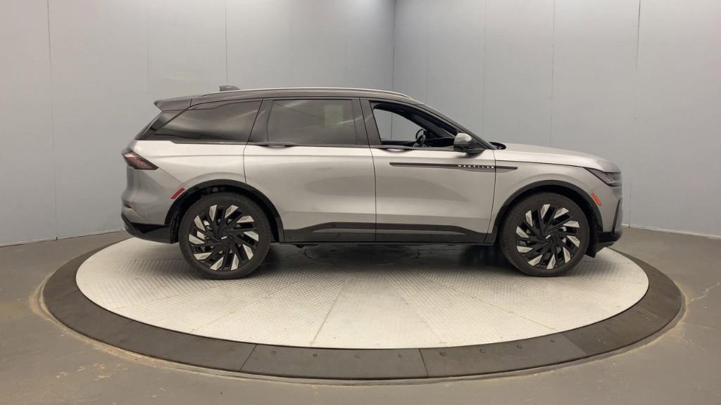new 2025 Lincoln Nautilus car, priced at $73,480