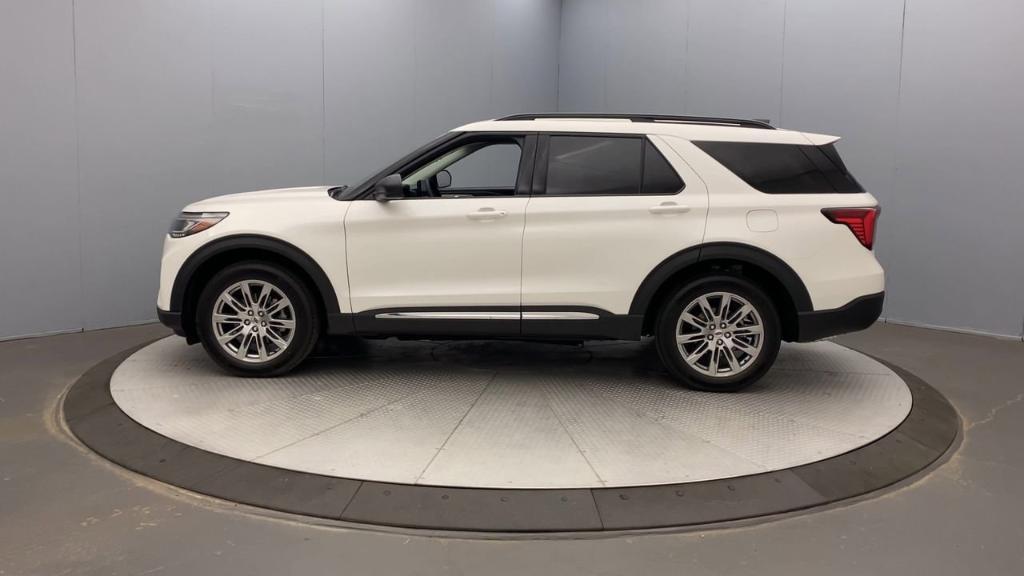 new 2025 Ford Explorer car, priced at $50,055