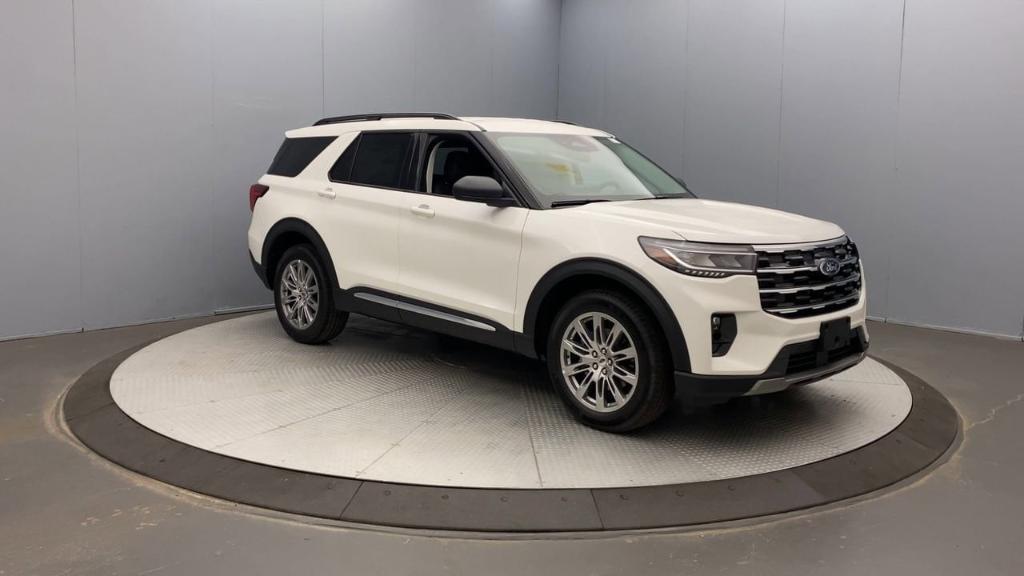 new 2025 Ford Explorer car, priced at $50,055