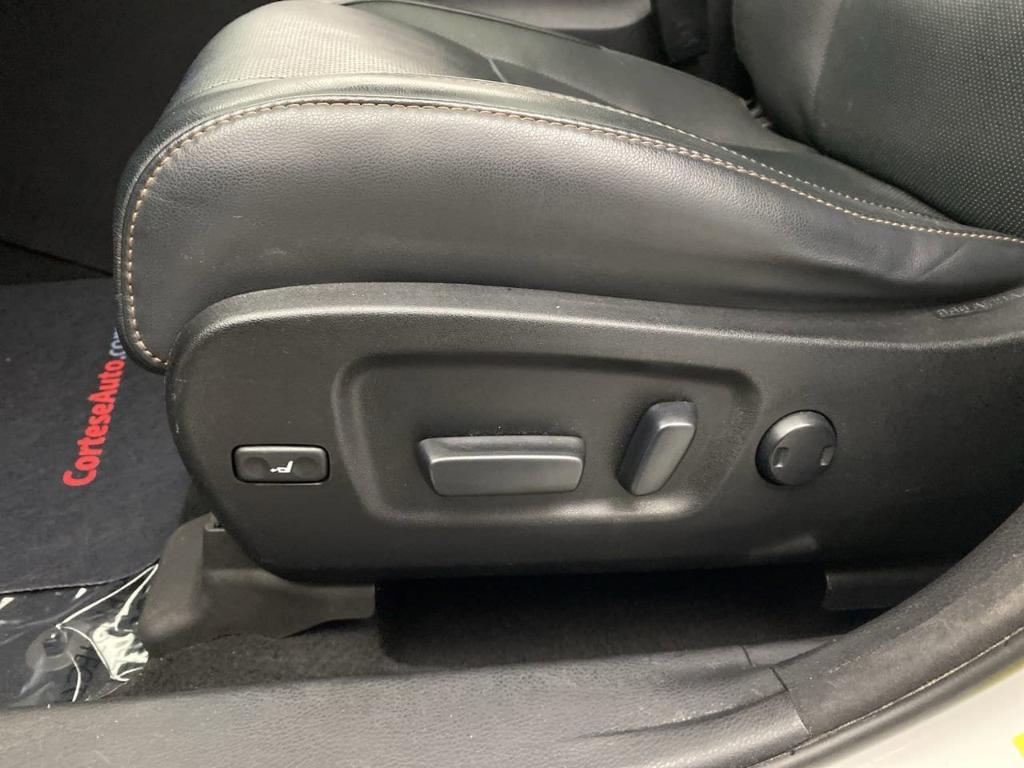 used 2017 Toyota Highlander car, priced at $21,750