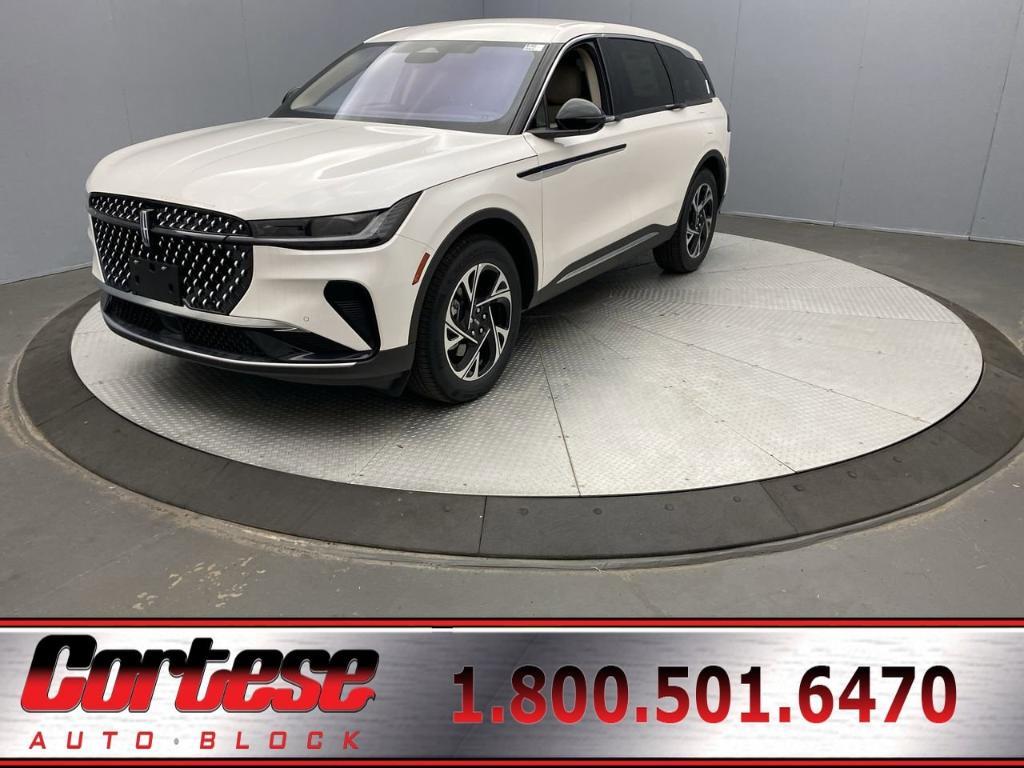 new 2025 Lincoln Nautilus car, priced at $60,035