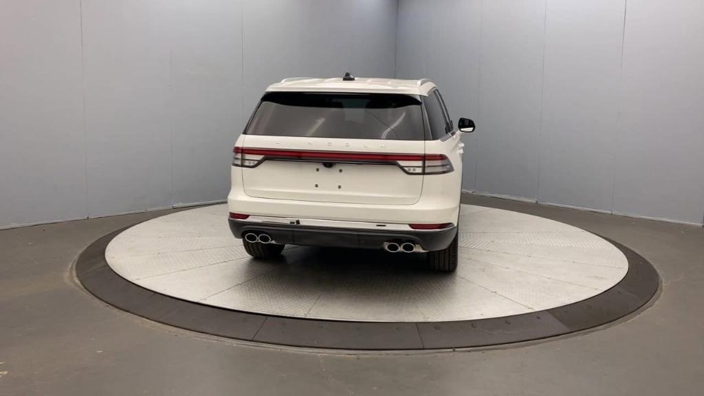 new 2025 Lincoln Aviator car, priced at $72,300