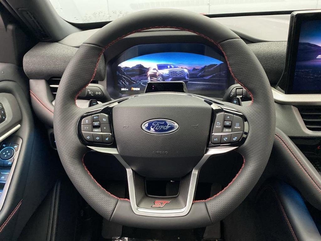 new 2025 Ford Explorer car, priced at $63,105