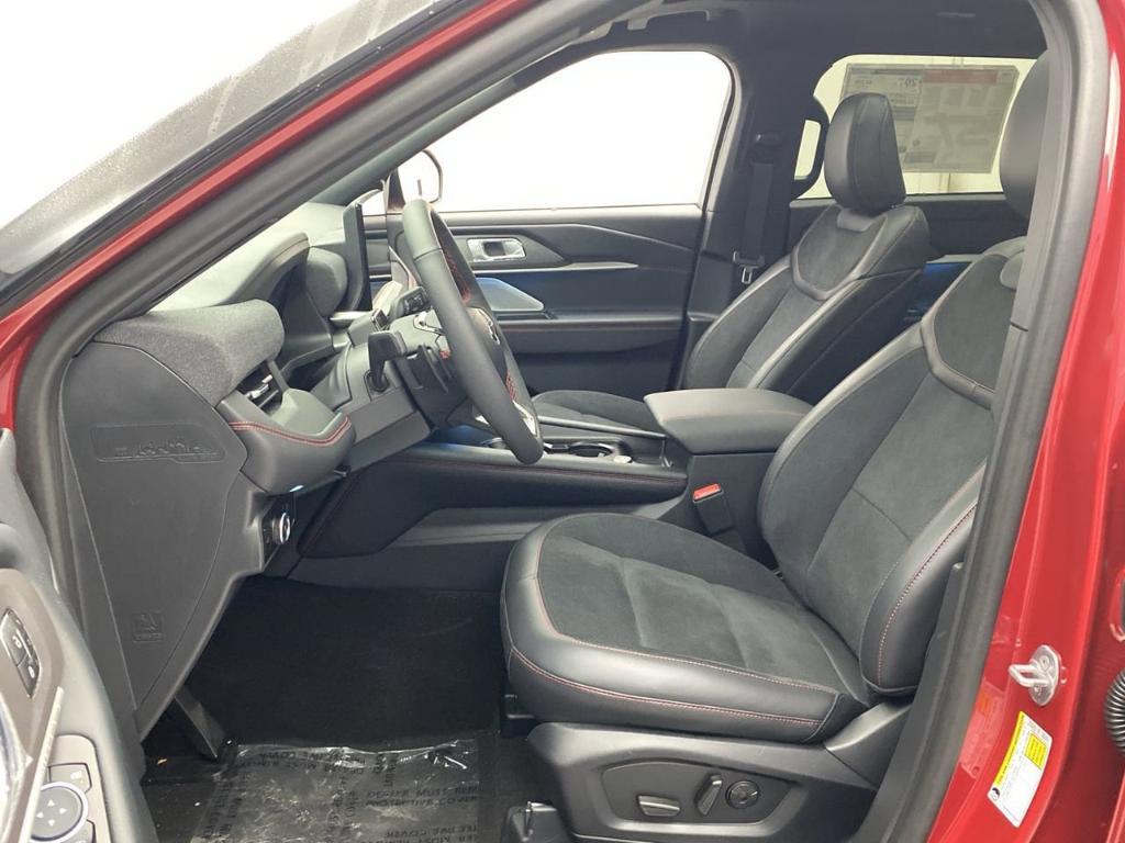 new 2025 Ford Explorer car, priced at $63,105