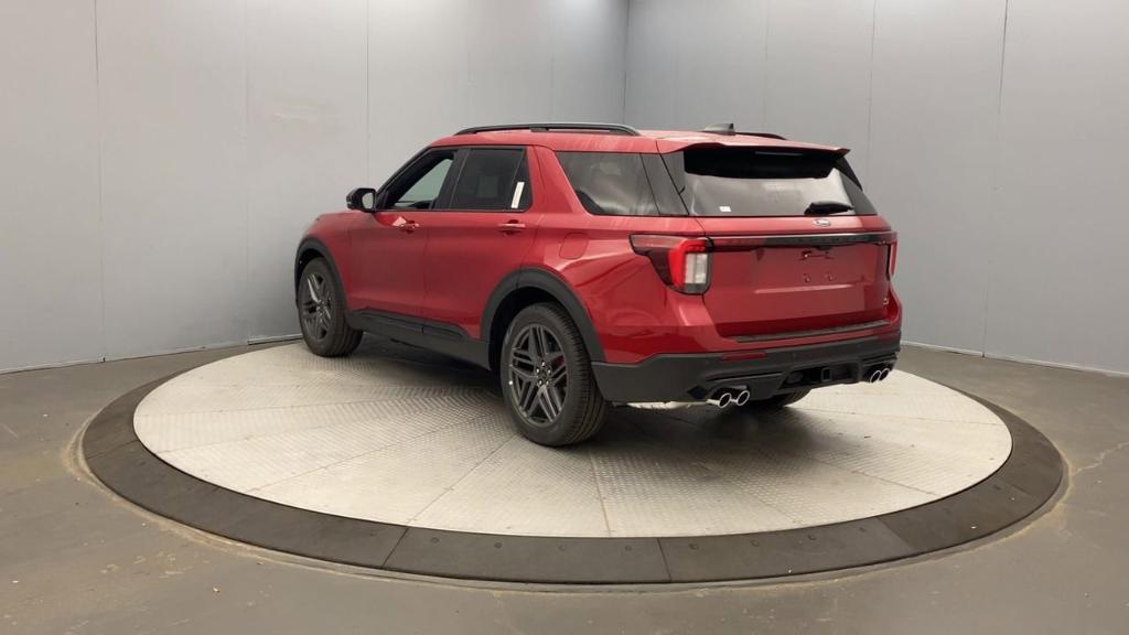 new 2025 Ford Explorer car, priced at $63,105