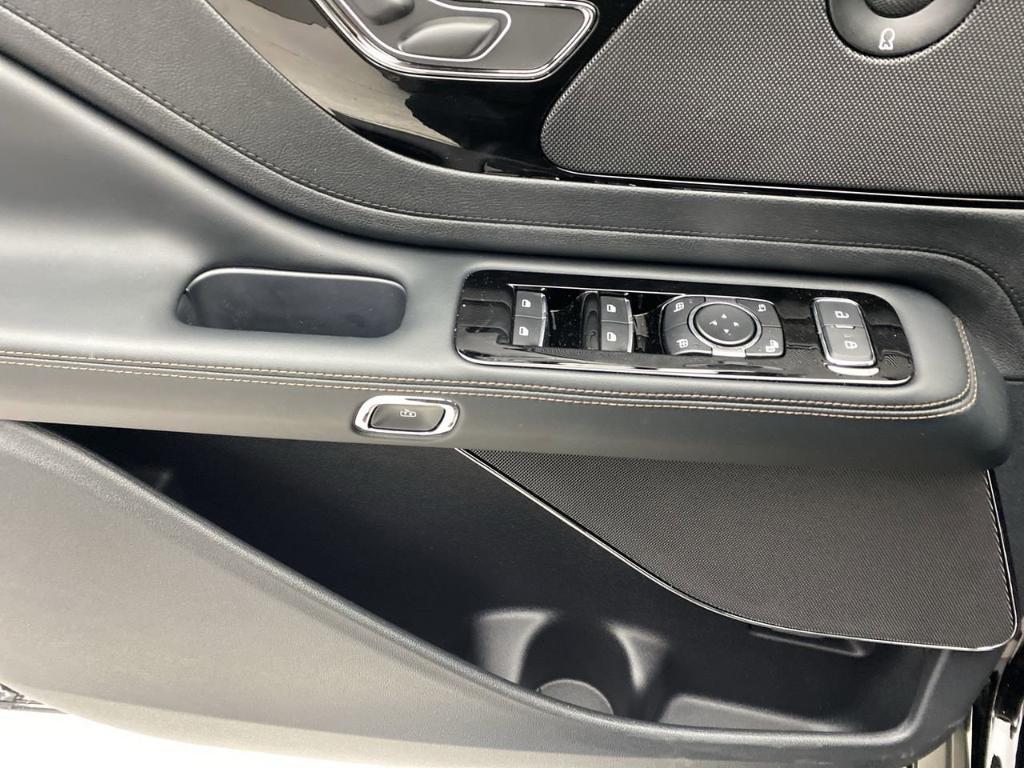 new 2025 Lincoln Aviator car, priced at $73,950