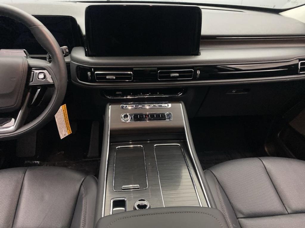 new 2025 Lincoln Aviator car, priced at $73,950