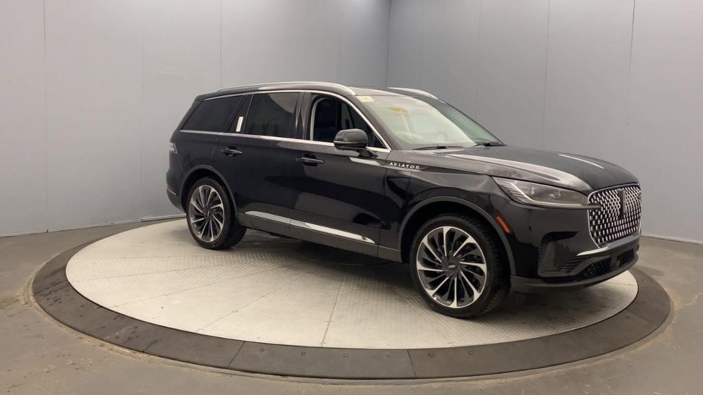 new 2025 Lincoln Aviator car, priced at $73,950
