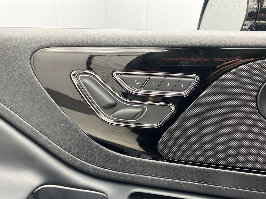 new 2025 Lincoln Aviator car, priced at $73,950