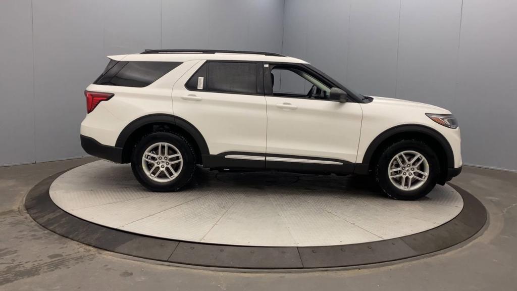 new 2025 Ford Explorer car, priced at $43,590