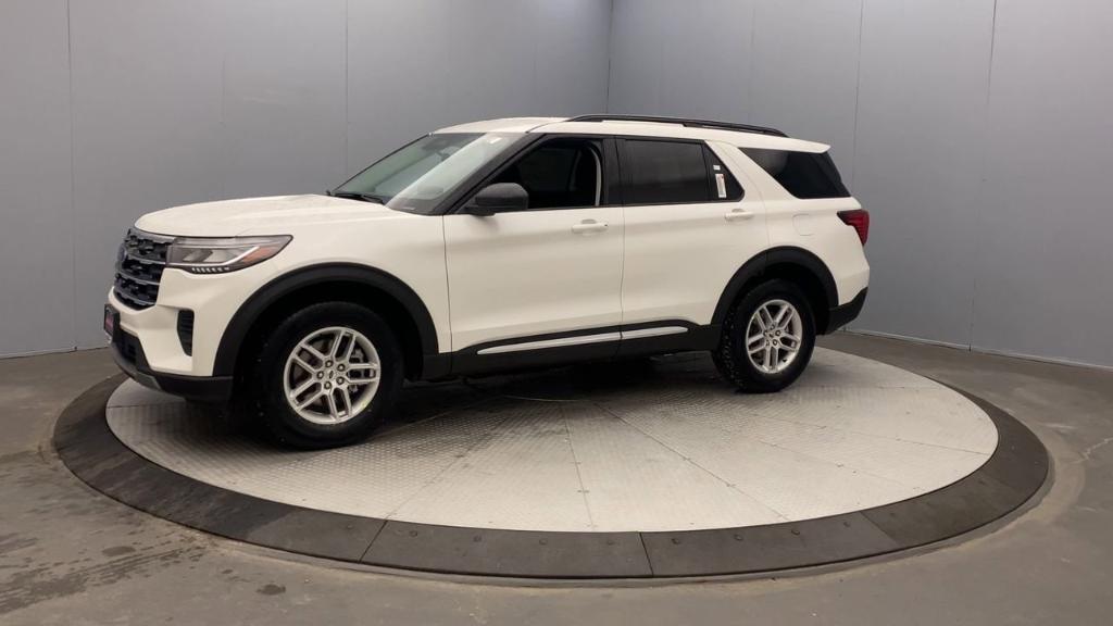 new 2025 Ford Explorer car, priced at $43,590