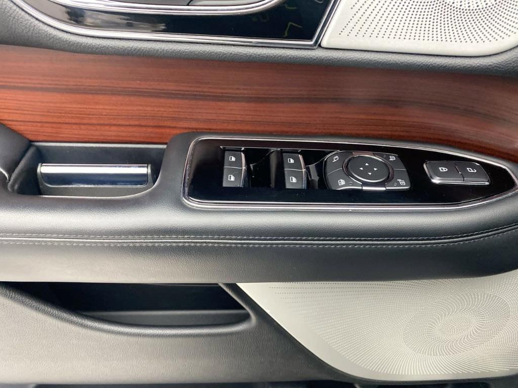 used 2021 Lincoln Navigator L car, priced at $43,999